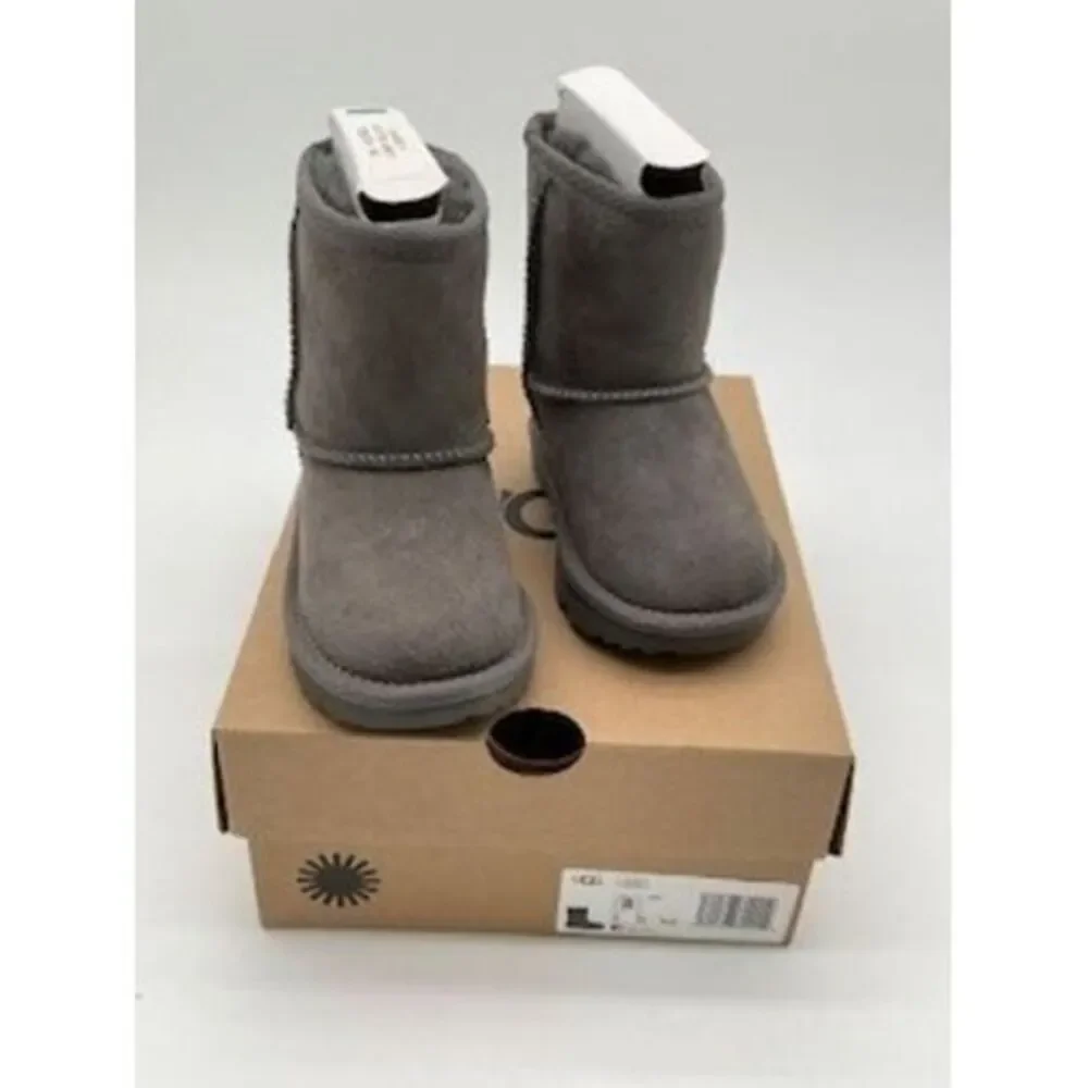 UGG Classic Short Gray Toddler Boots‎ Size C6